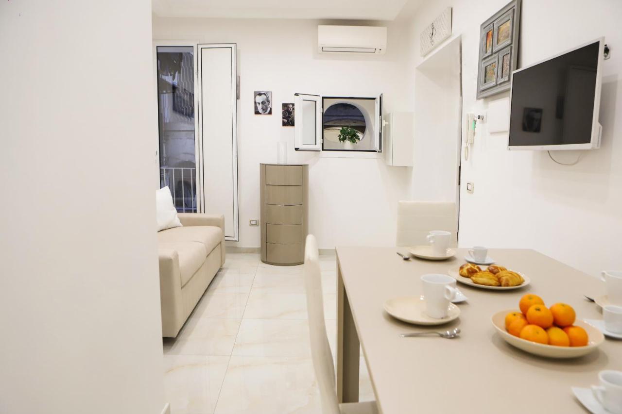 Cozy Apartment In Piazza Cavour By Wonderful Italy Neapel Exterior foto