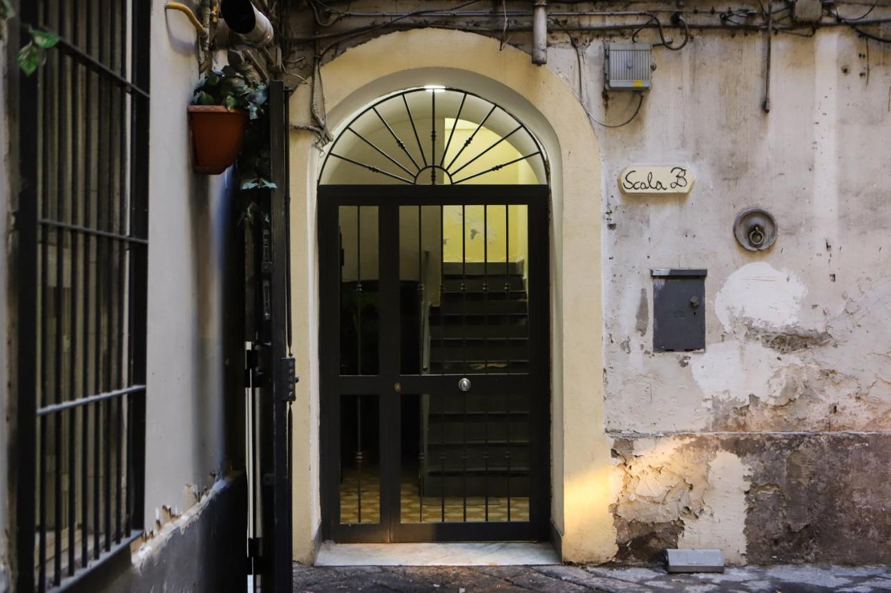 Cozy Apartment In Piazza Cavour By Wonderful Italy Neapel Exterior foto