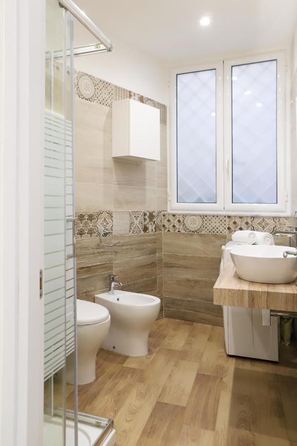 Cozy Apartment In Piazza Cavour By Wonderful Italy Neapel Exterior foto